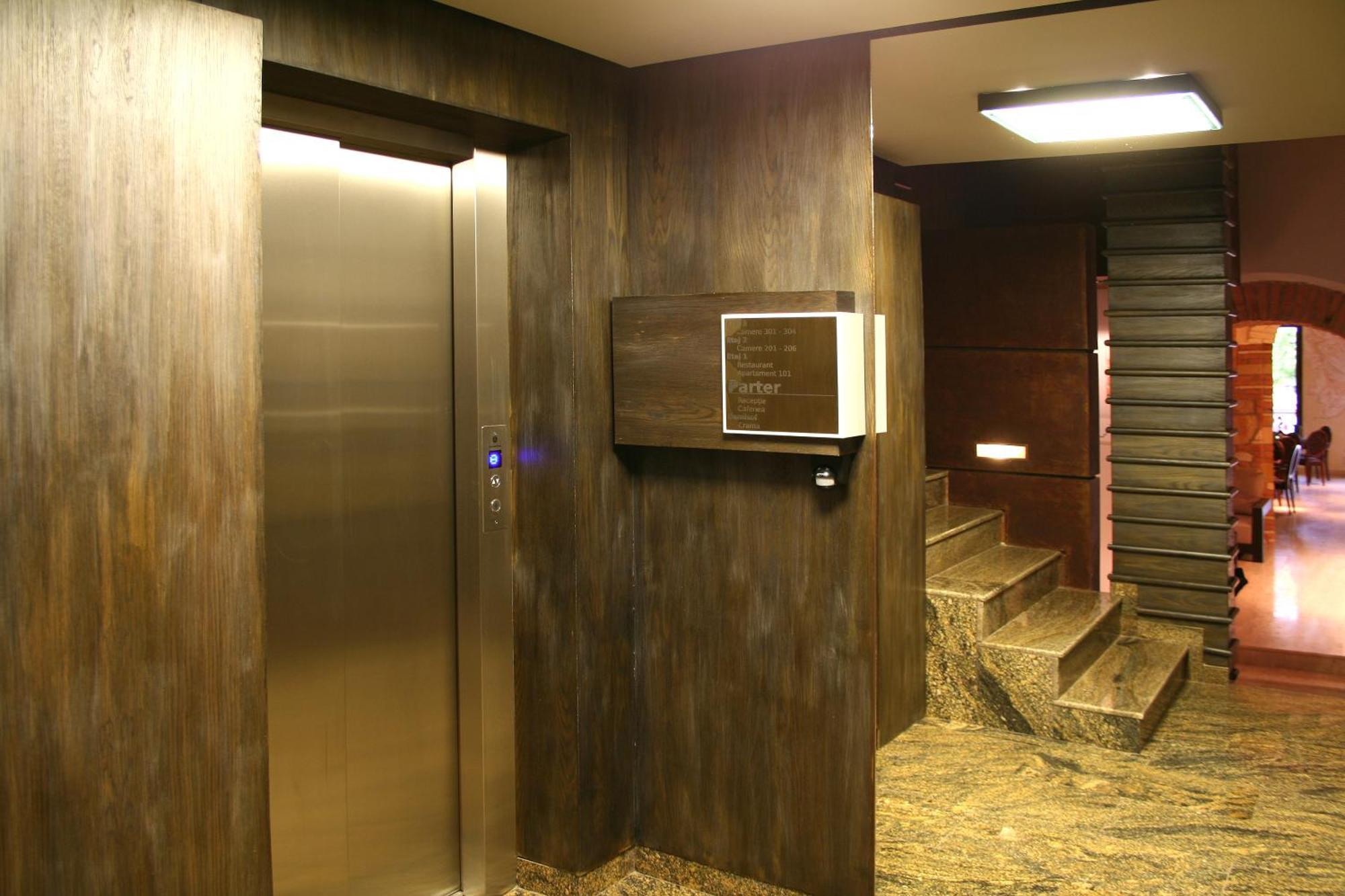 Hotel Diafan Nagybánya Kültér fotó